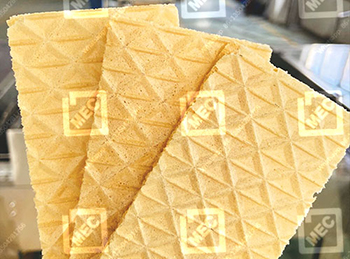 Square wafer biscuits
